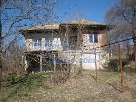 12477:2 - Продается дом в 9 км от Мездра, Враца области с большим садом