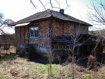 12477:7 - House for sale 9km from Mezdra, Vratsa region with big garden