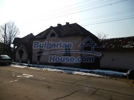 12512:6 - Rural Bulgarian house for sale 40km from Vratsa with vast garden