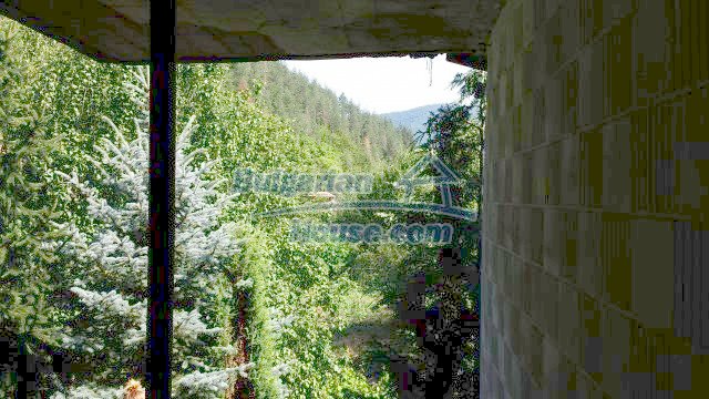 12559:55 - Bulgarian house in Stara Planina mountain near river 