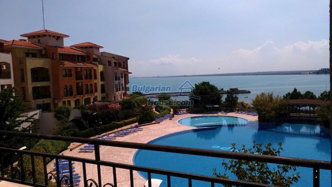12745:1 - First line LUXURIOUS furnished one bedroom apartment SEA VIEW