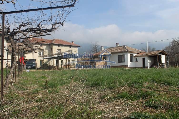 12323:4 - Partly renovated Bulgarian house - in Rose valley, Kazanlak