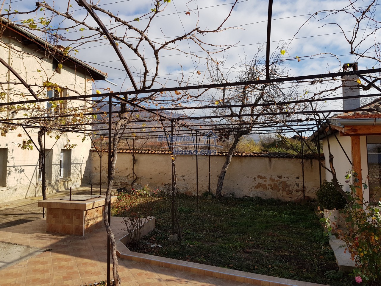 12323:6 - Partly renovated Bulgarian house - in Rose valley, Kazanlak