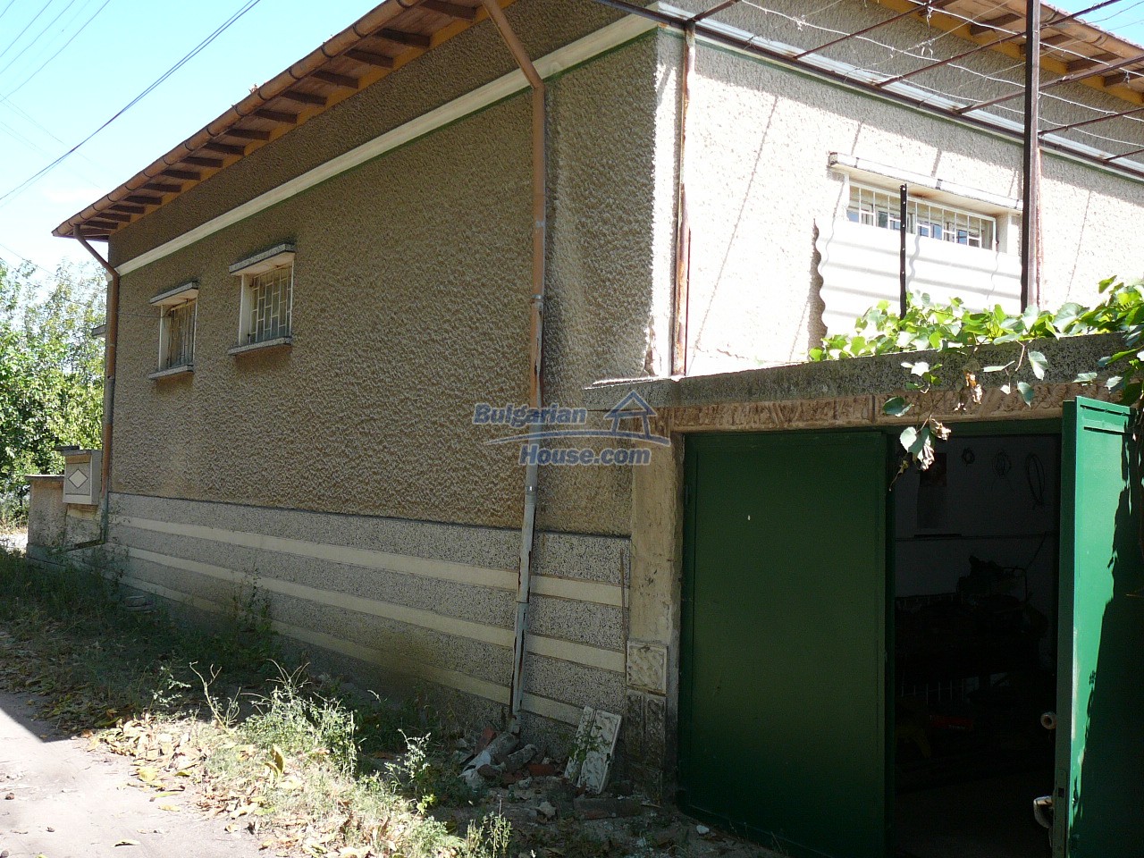 12527:65 - House  in good condition Stara Zagora region 55km to Plovdiv