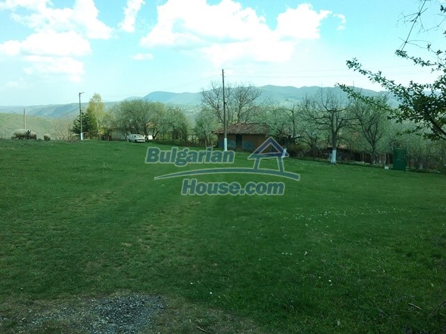 12769:21 - House for sale near Elena town with marvellous mountain views