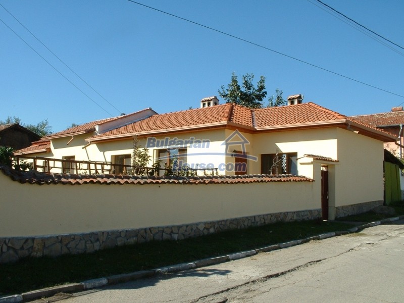11881:1 - Splendid furnished rural house near Pavel Banya mineral resort