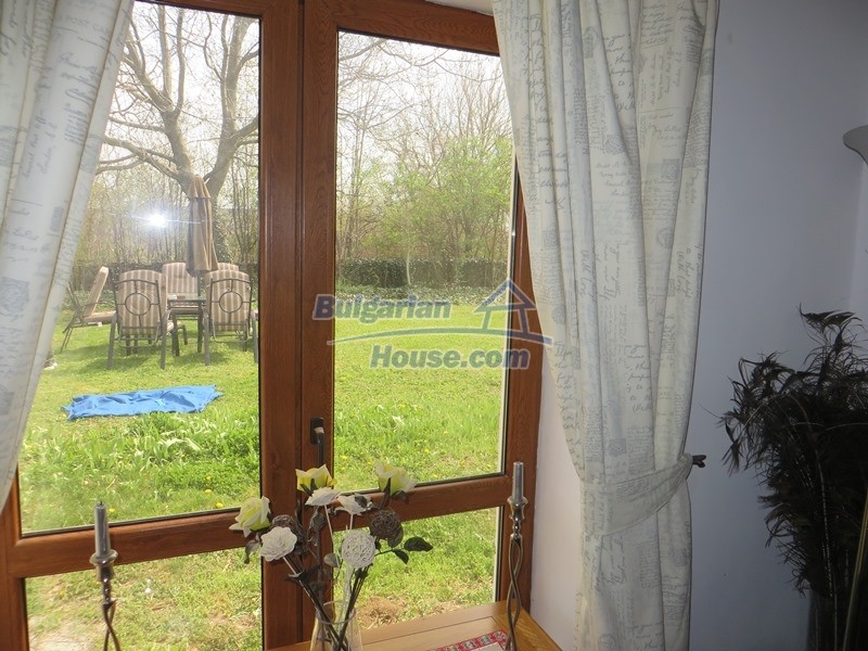 12655:22 - Cozy renovated 3 bedroom Bulgarian house with private garden