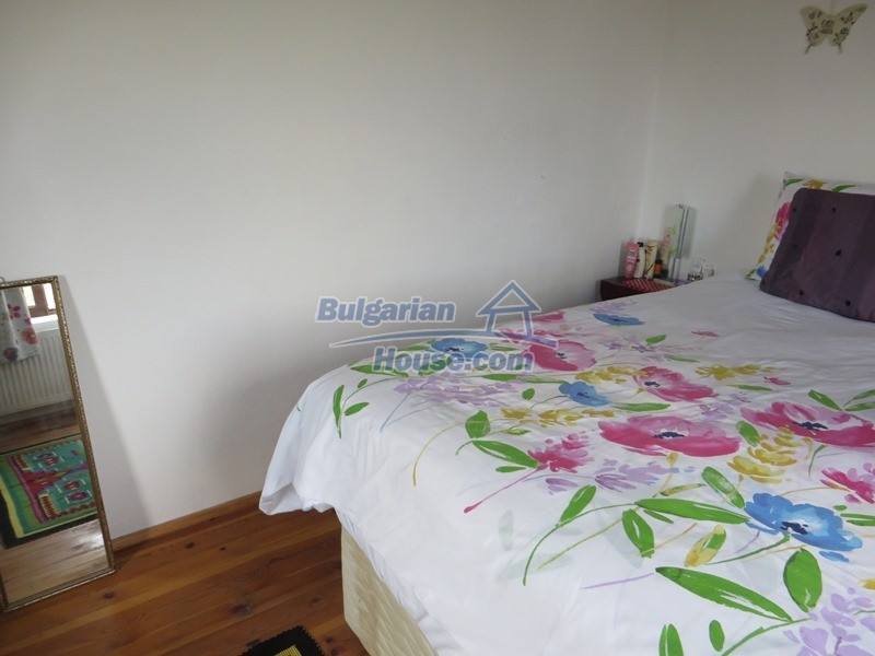 12655:25 - Cozy renovated 3 bedroom Bulgarian house with private garden