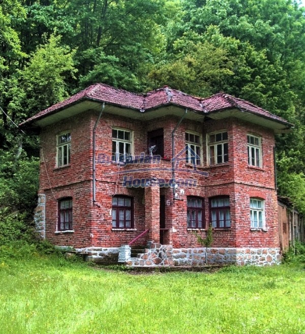 12007:1 - Lovely house in the Balkan Mountains near Veliko Turnovo