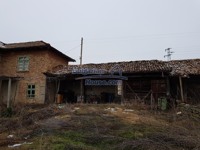 12712:64 - Cozy Bulgarian house for sale with garden of 5100sq.m, Popovo 