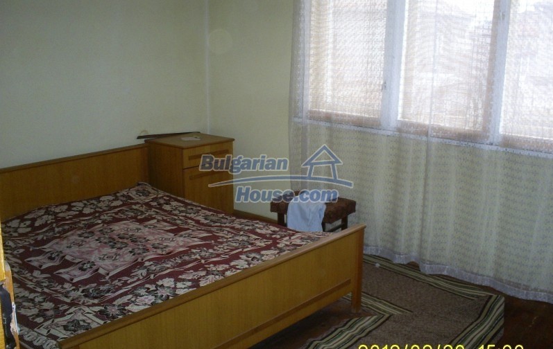 12006:4 - Well presented house with nice garden 20 km away from Plovdiv