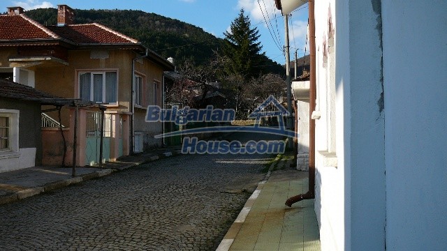 11050:33 - House for rent and sale in Stara Zagora region,near lake and SPA