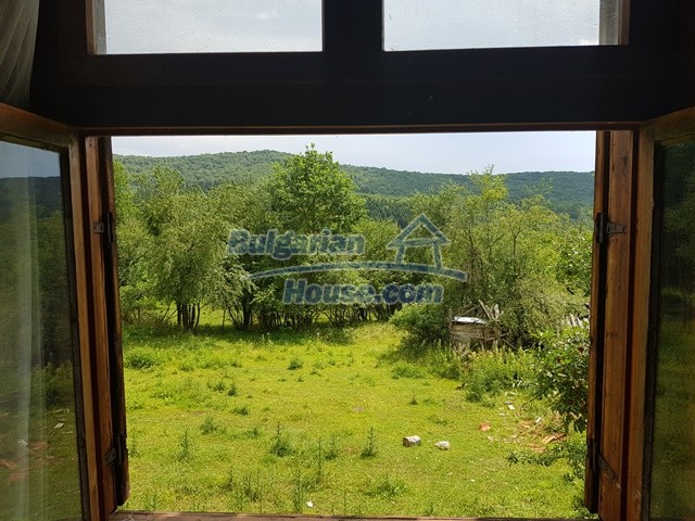 12327:25 - Property in Sliven region with lovely views 3500 sq.m garden