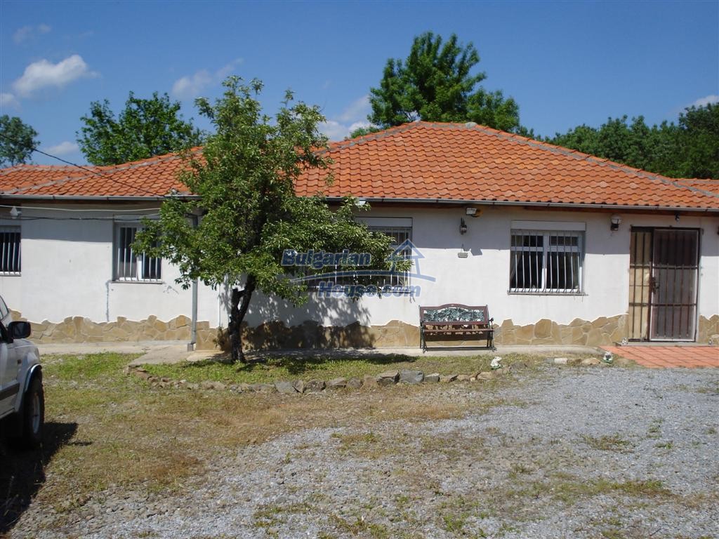 12550:1 - Marvellous renovated Bulgarian house in beautiful Elhovo area 