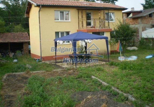 11633:15 - Lovely fully renovated house 30 km from Sofia
