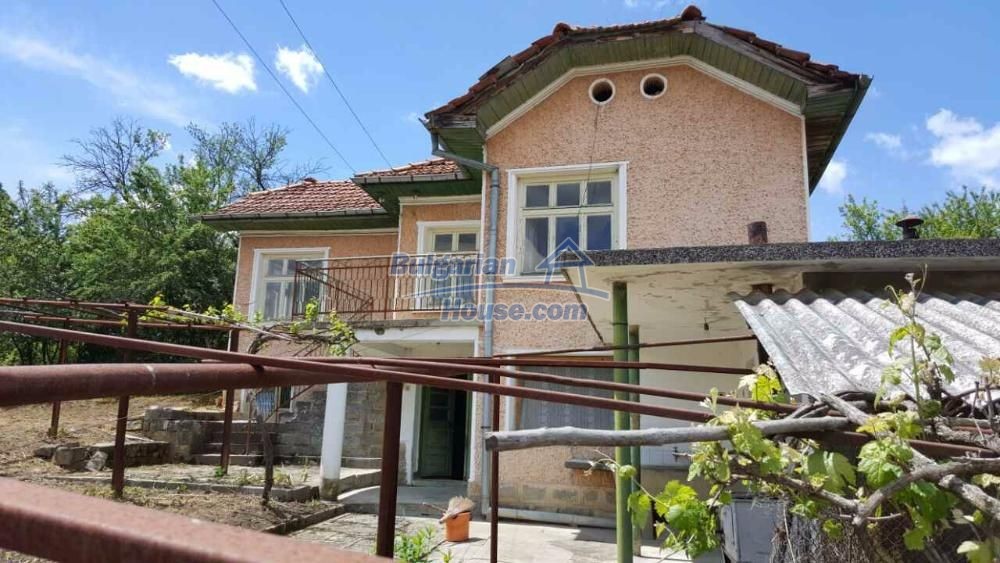 12673:9 - House with stunning mountain views in Gabrovo region