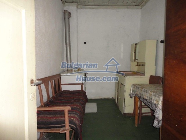 12740:11 - Cheap cosy house in Granit village 50 km from Plovdiv 