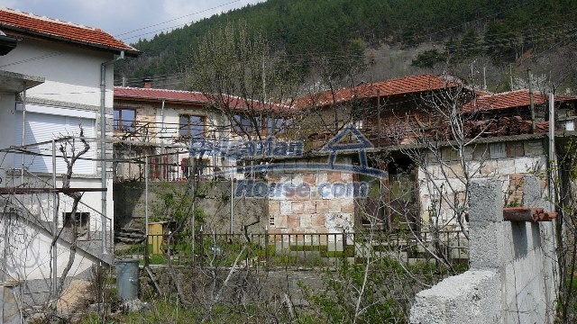 11053:6 - Pretty rural house,near a mountain, lake in Stara Zagora region