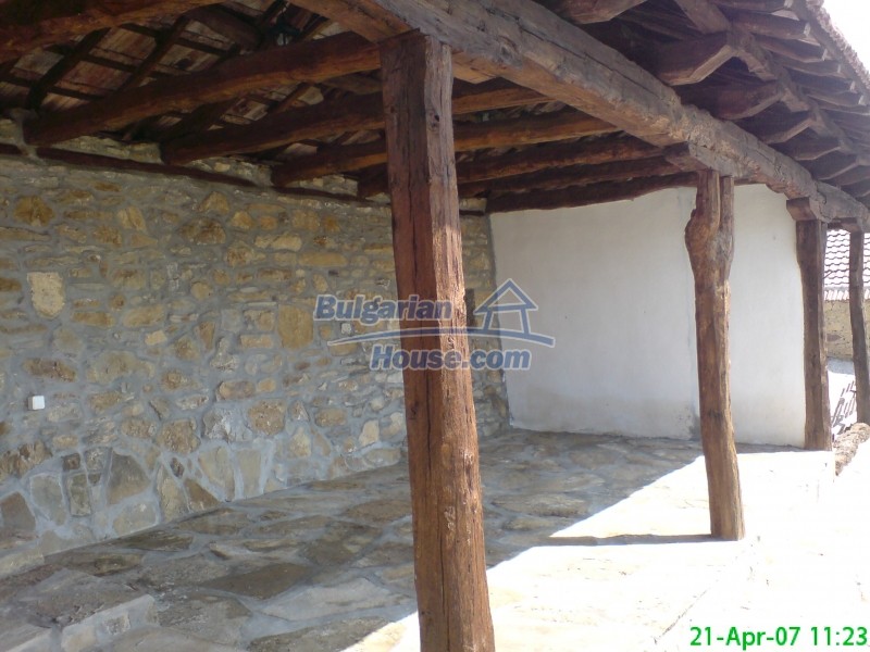 12787:9 - Bulgarian property with big garden 15 km from Veliko Tarnovo 