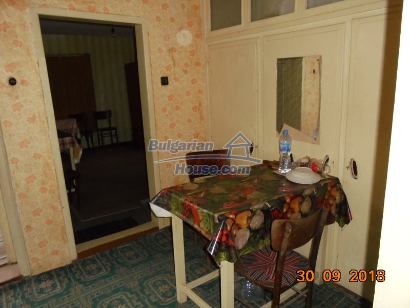 12814:35 - Exceptional offer - cheap Bulgarian house good condition Popovo