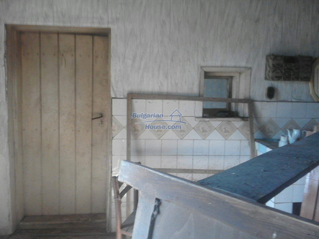 12840:12 - Extremely cheap Bulgarian property for sale near lake 