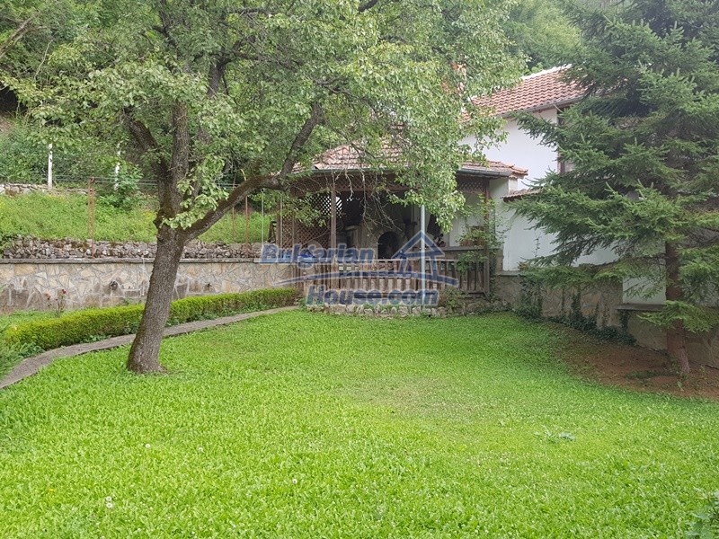 12859:8 - Excellent traditional Bulgarian property next to river VT area