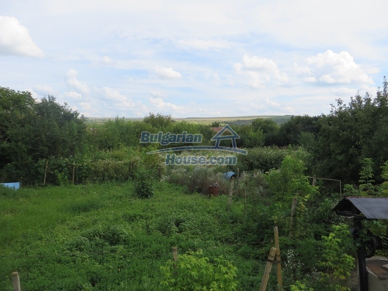 12873:13 - 3 bedroom Bulgarian house with large garden 2500 m2 and big barn
