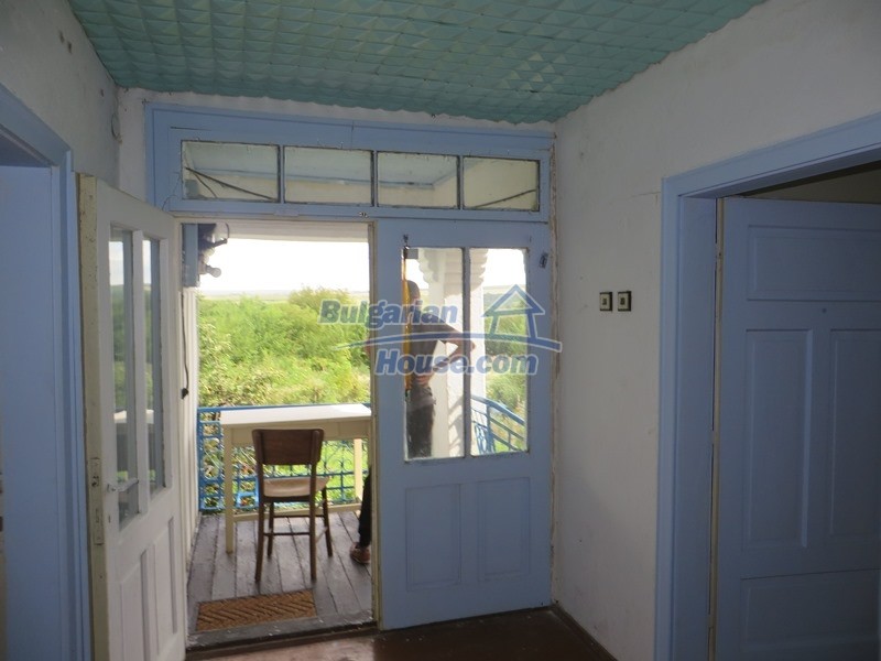 12873:18 - 3 bedroom Bulgarian house with large garden 2500 m2 and big barn