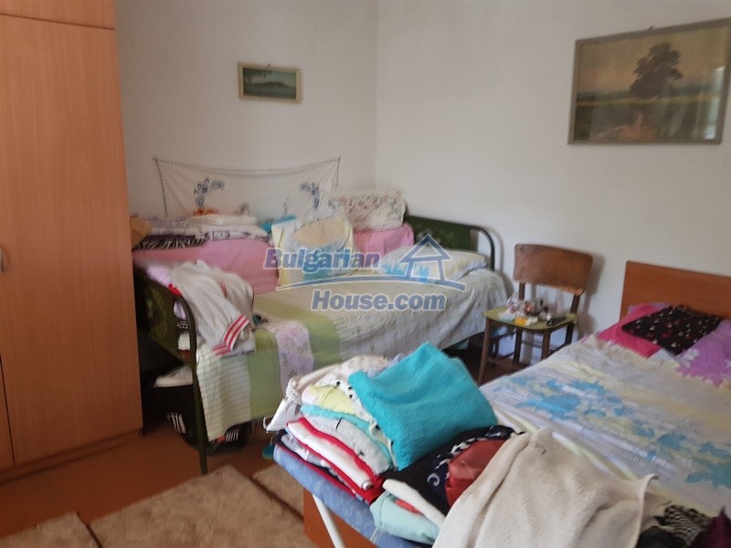 12921:21 - Furnsihed house with big garden 50 km from Plovdiv and St.Zagora