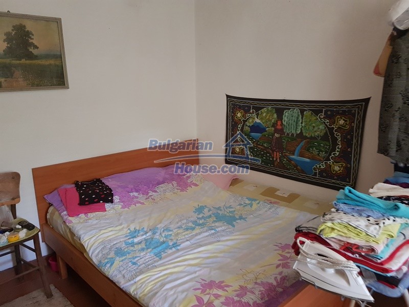 12921:26 - Furnsihed house with big garden 50 km from Plovdiv and St.Zagora