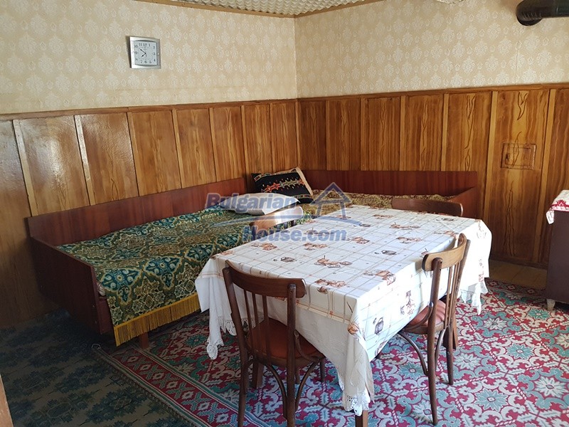 12937:27 - House in good condition between Plovdiv and Stara Zagora