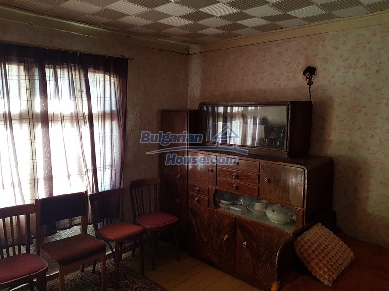 12937:52 - House in good condition between Plovdiv and Stara Zagora
