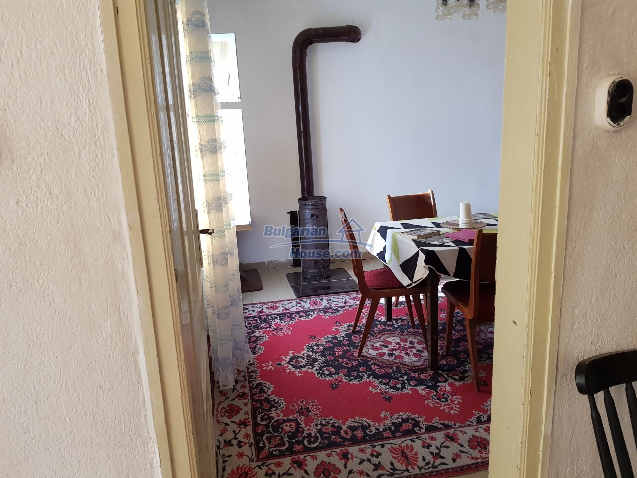 12958:17 - Cozy home for sale in a village 50 km from Plovdiv 20 km-Chirpan