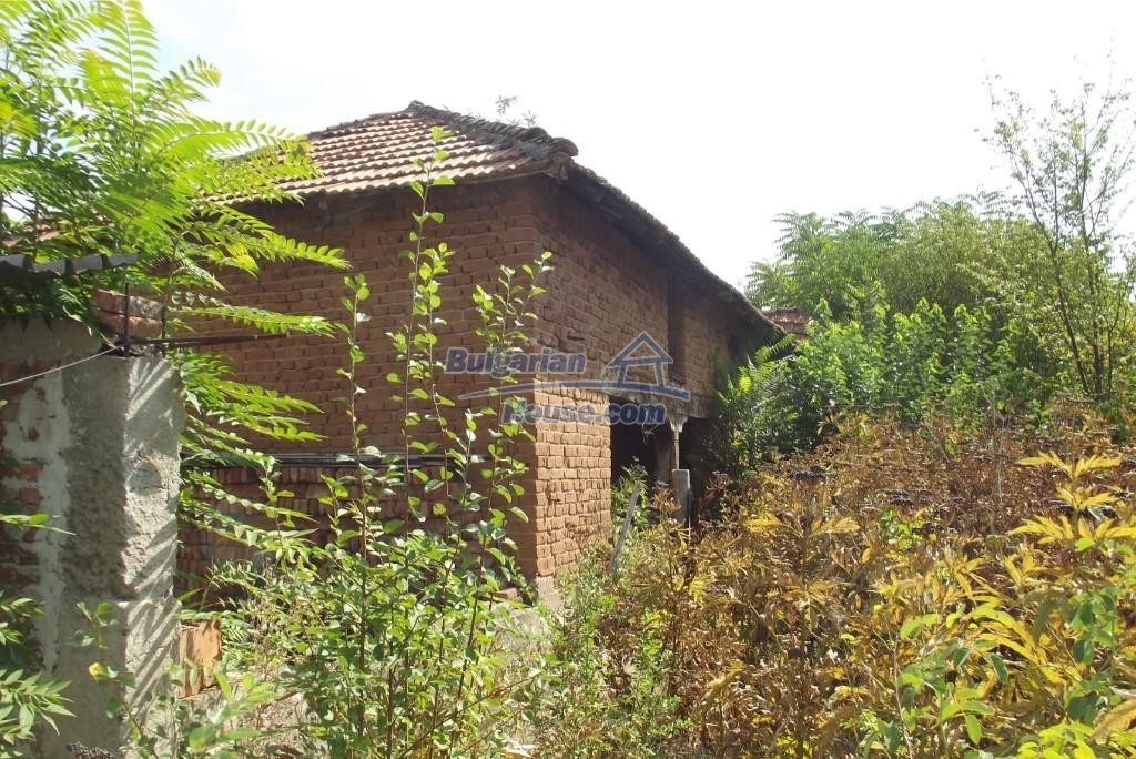 13019:30 - Bulgarian property with vast garden - 3250sq.m land Vratsa area