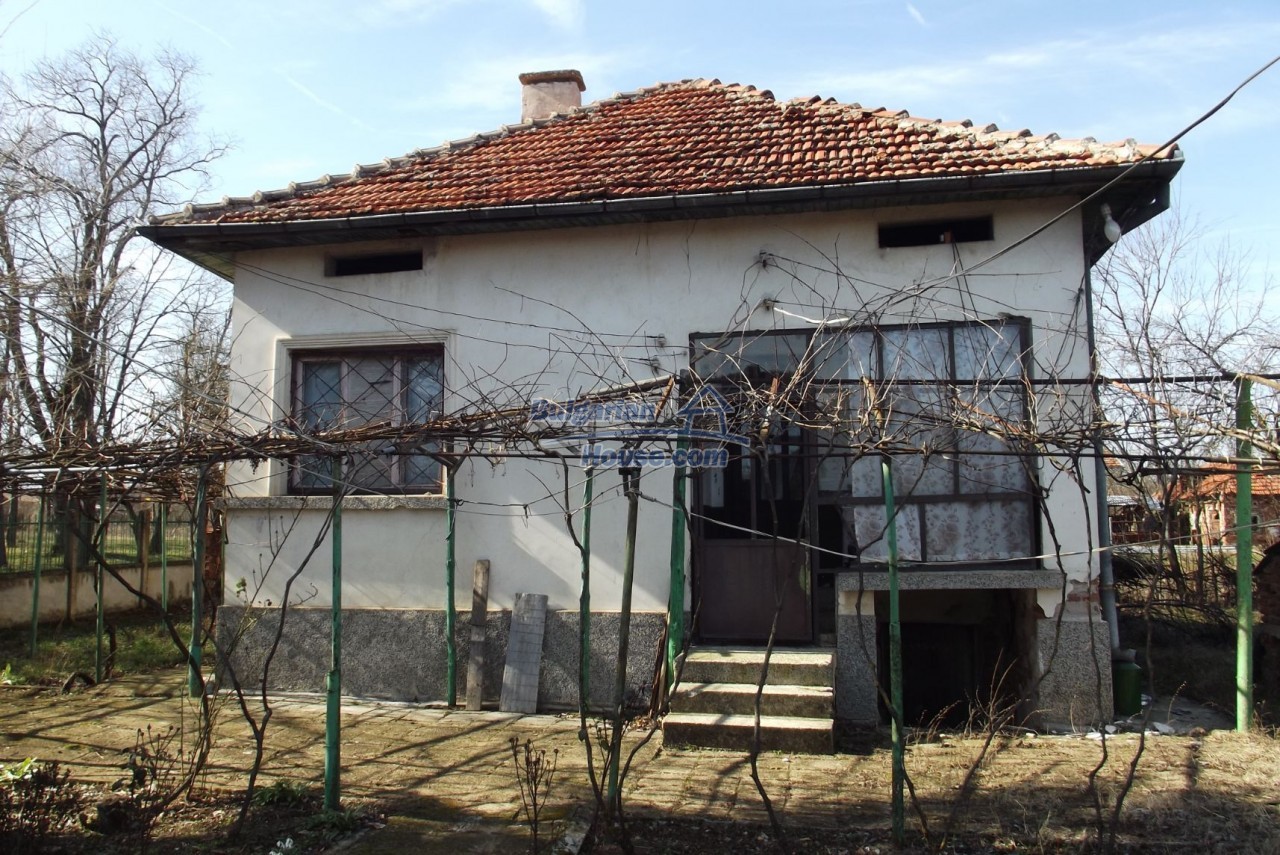 13021:4 - Cheap Bulgarian property for sale in Vratsa region near river 