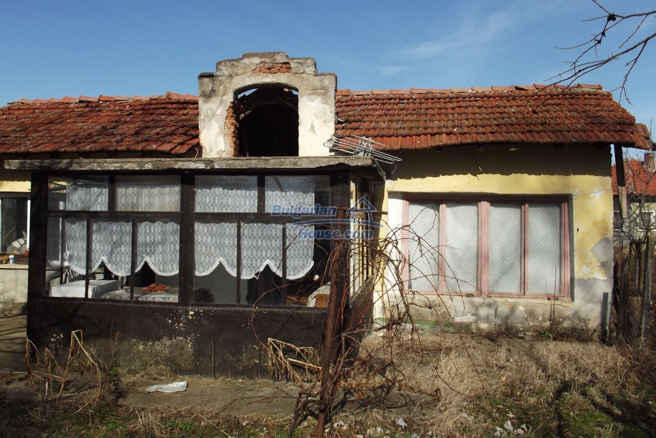 13021:18 - Cheap Bulgarian property for sale in Vratsa region near river 