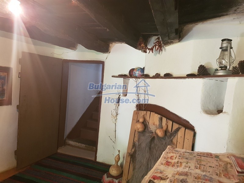 13054:14 - Traditional Bulgarian house 9km away from Yastrebino lake Popovo