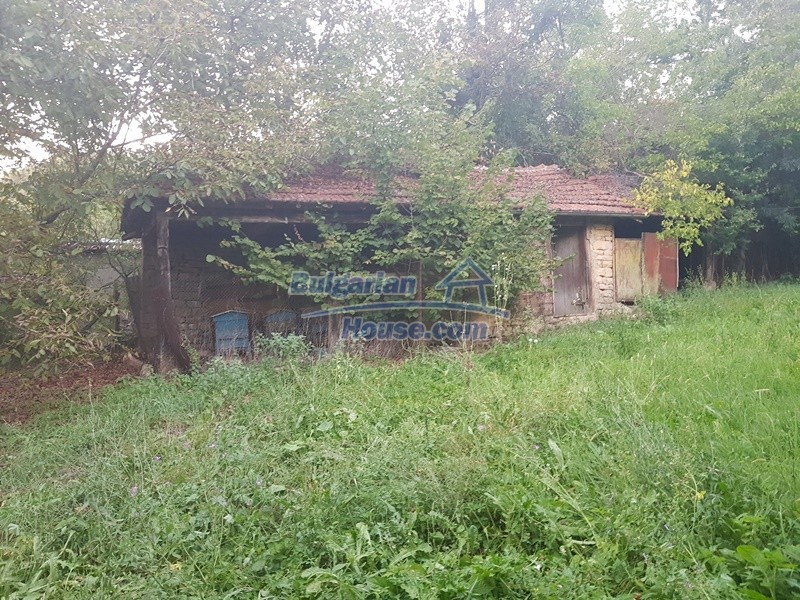 13067:17 - Cozy Bulgarian house for sale near River and 70 km from Sofia