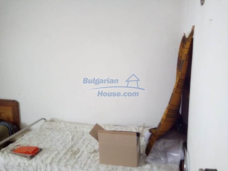 13077:26 - Bulgarian property for sale in Begovo 35 km from Plovdiv