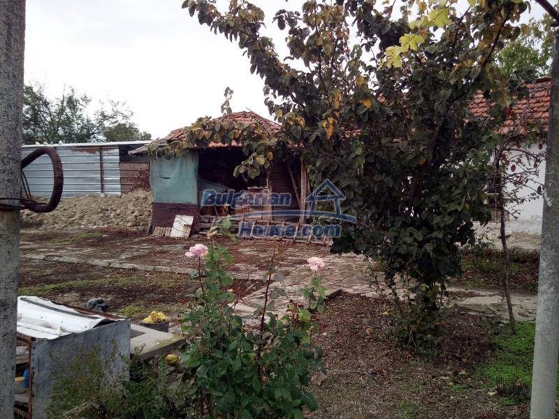 13117:6 - Продается дом в деревне в 29 км от города Пловдив