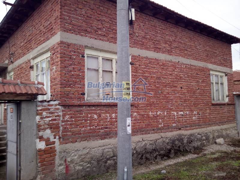 13117:2 - Продается дом в деревне в 29 км от города Пловдив