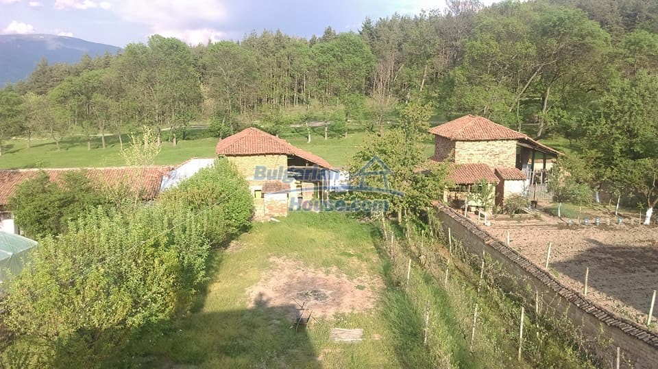 13164:7 - Partly renovated house near Karlovo with lovely mountain views
