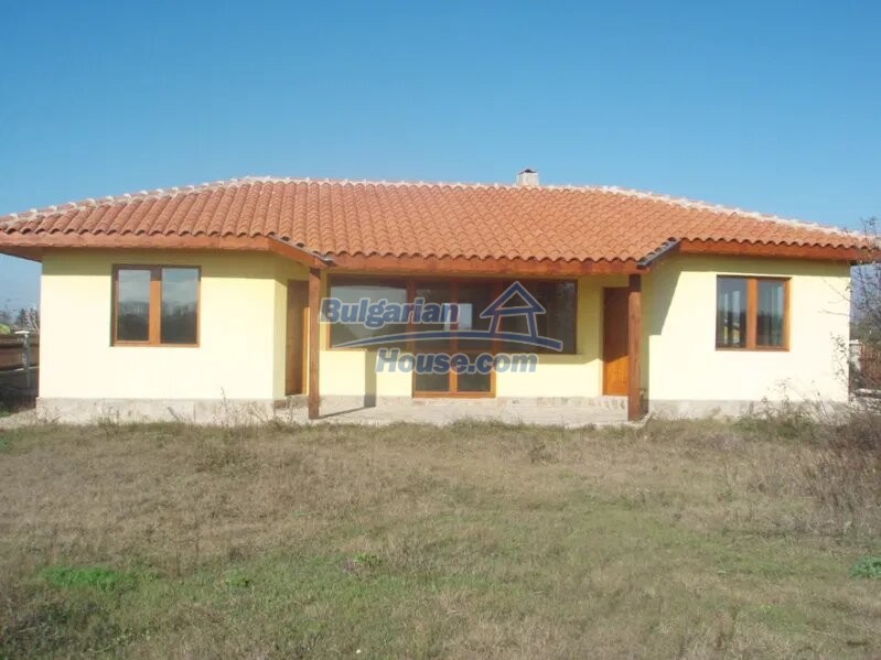 13207:4 - New Bulgarian house only 4 km to the golf courses!