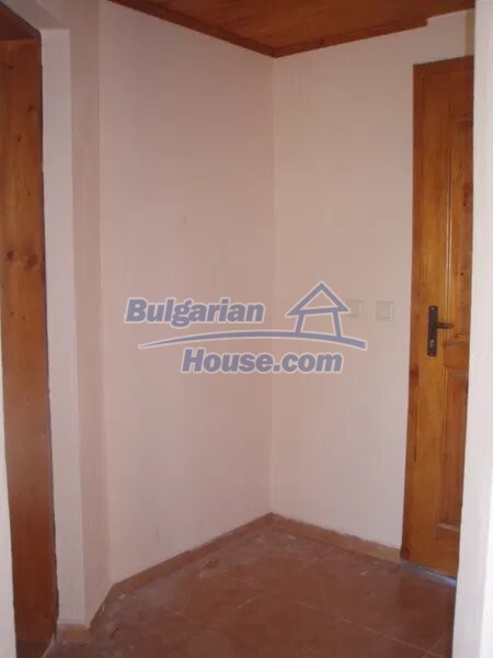 13207:10 - New Bulgarian house only 4 km to the golf courses!