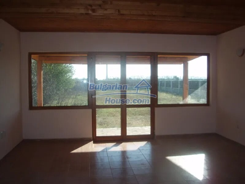 13207:7 - New Bulgarian house only 4 km to the golf courses!