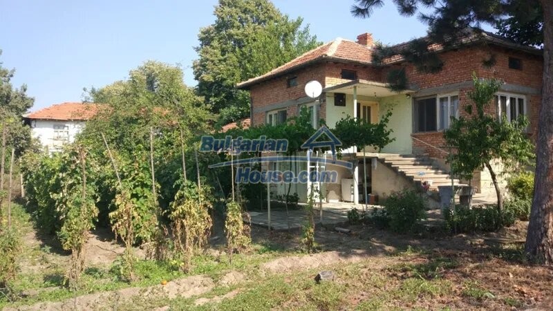 13223:1 - TRADITIONAL BULGARIAN HOUSE!