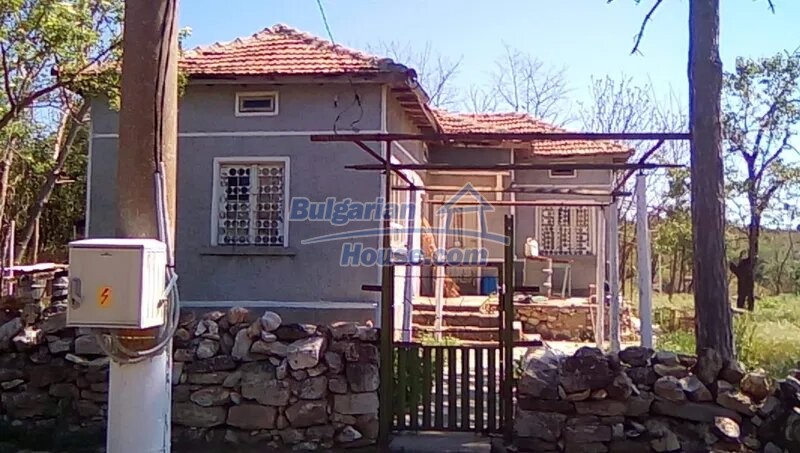 13246:1 - Cheap bulgarian house!