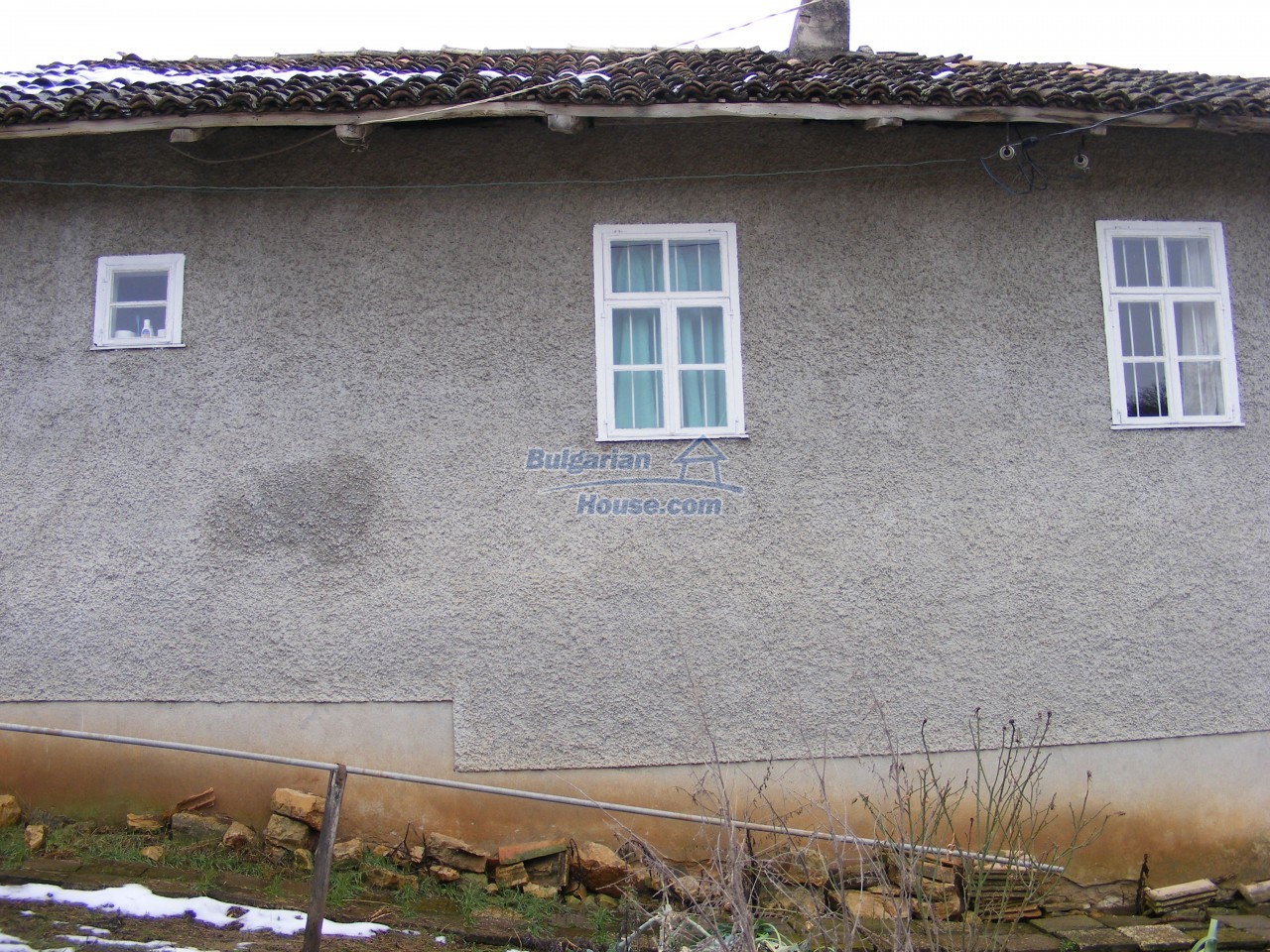 13253:67 - Bulgarian House with big garden 4950sq.m. farm buildings Popovo