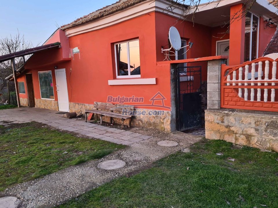 13282:2 - House for sale near a lake ,region Varna!