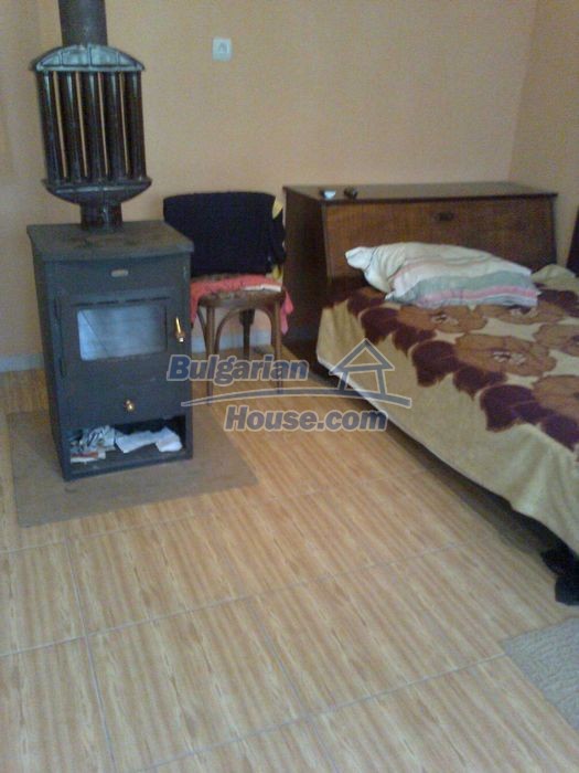 13322:6 - Cozy bulgarian house for sale in Valchi dol